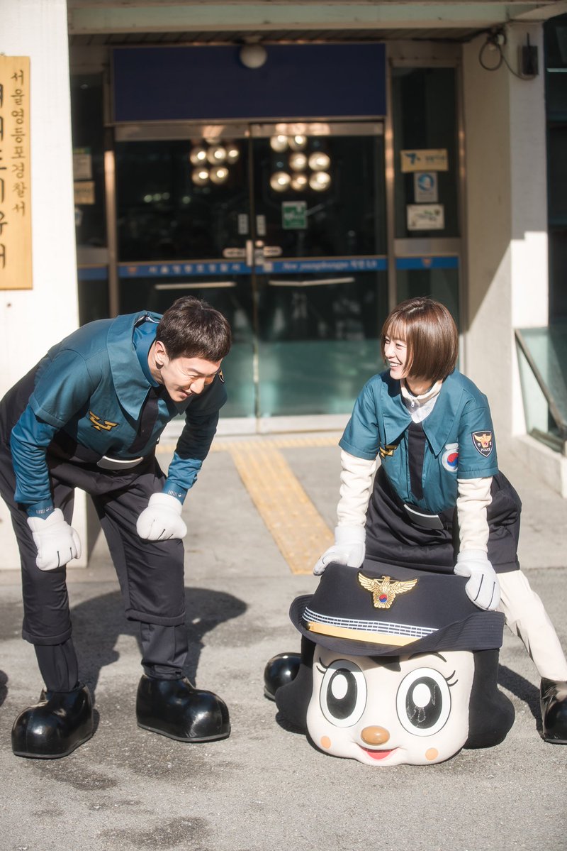 《Live》剧照第3张图片