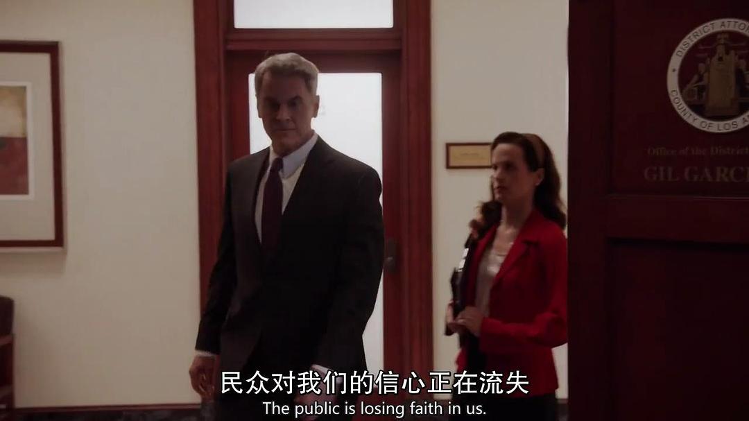 《法律与秩序真实重案：梅内德斯兄弟》剧照第30张图片