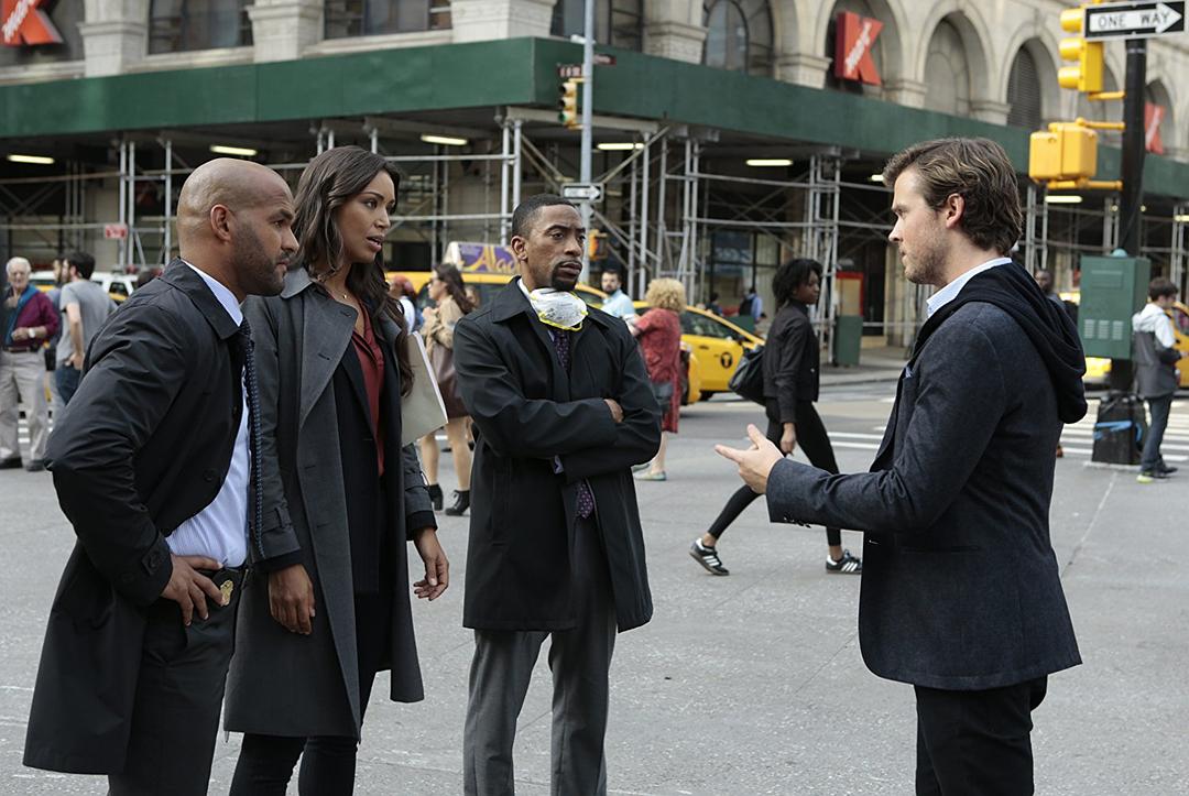 《真伪莫辨》剧照第19张图片