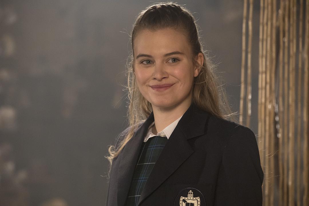 《童话镇第七季》海报