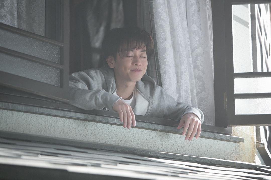 《一半，蓝色》剧照第12张图片