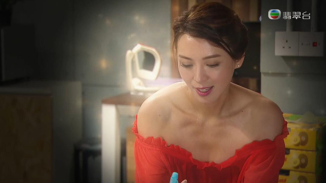 《果栏中的江湖大嫂》剧照第56张图片