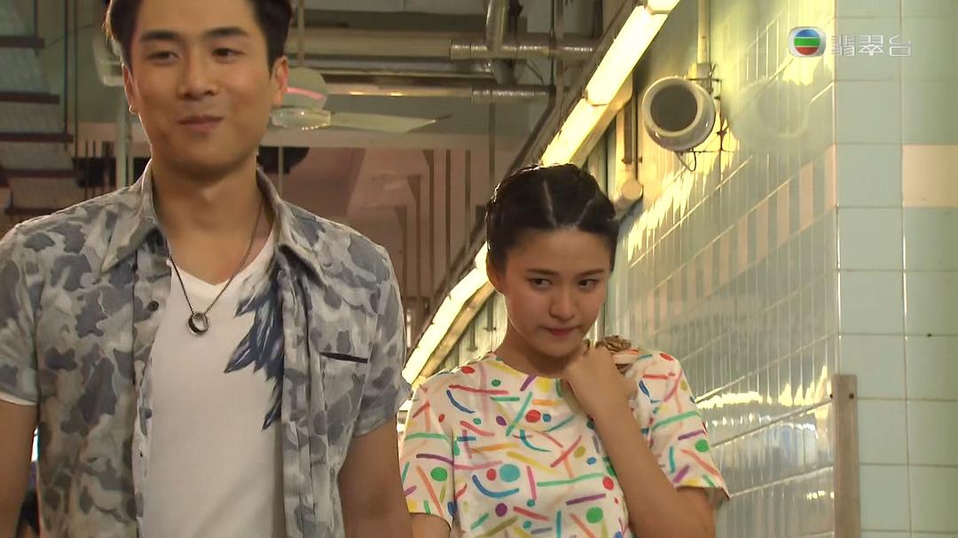 《果栏中的江湖大嫂》剧照第31张图片