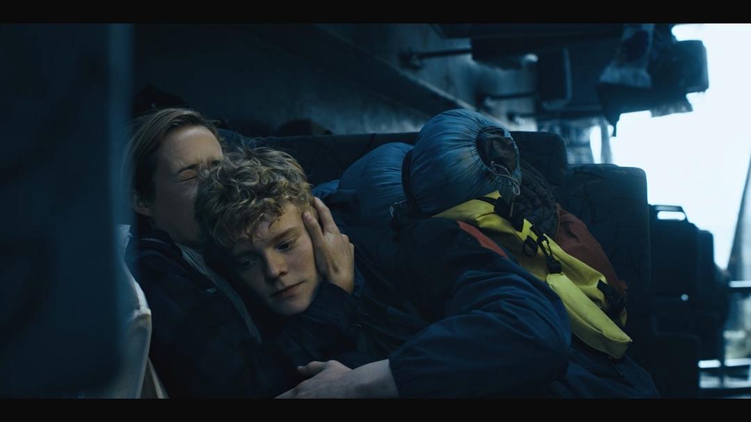 《惨雨第一季》海报第44张图片