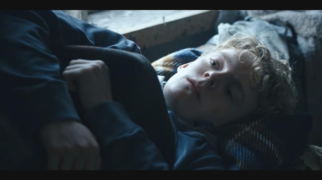 《惨雨第一季》海报第33张图片