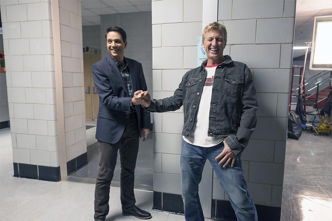 《眼镜蛇第一季》海报第20张图片