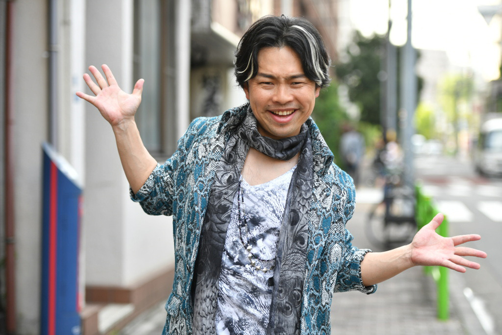 《花过天晴》剧照第11张图片