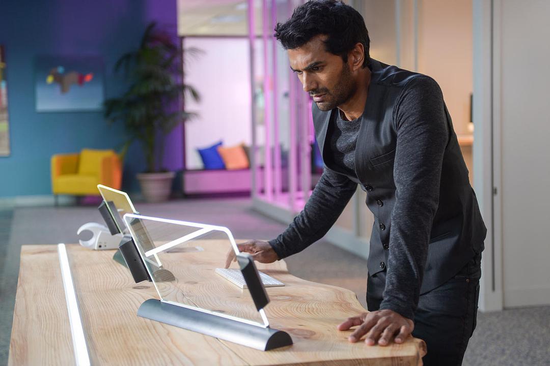 《虚拟幻梦》海报第52张图片