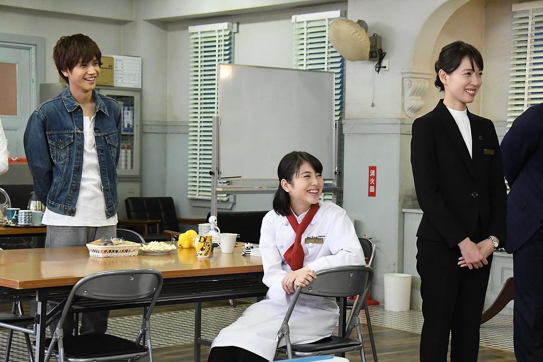 《岌岌可危酒店！》剧照第41张图片