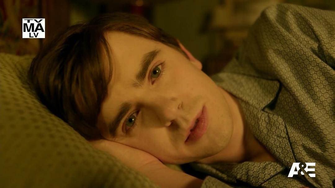 《贝茨旅馆第五季》海报第9张图片