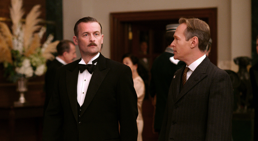 《繁华酒店》剧照第15张图片