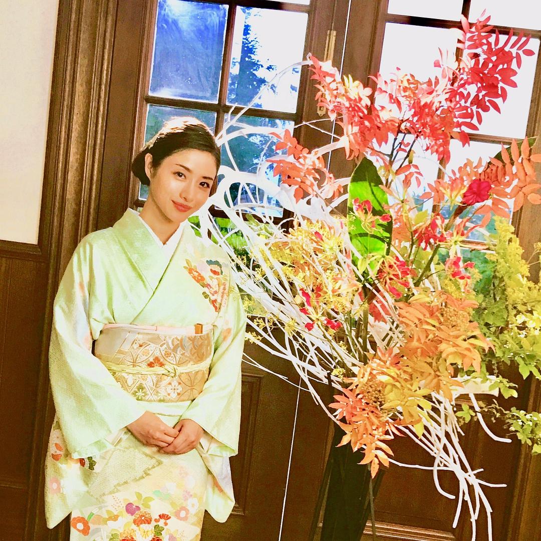 《高岭之花》剧照第19张图片