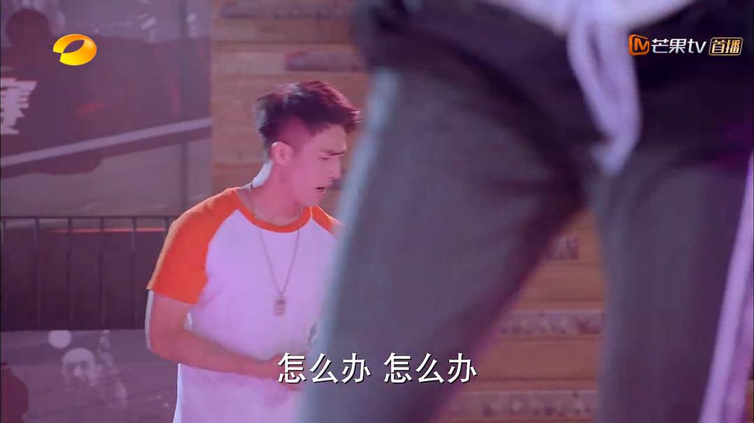 怎么办我最喜欢看女人...