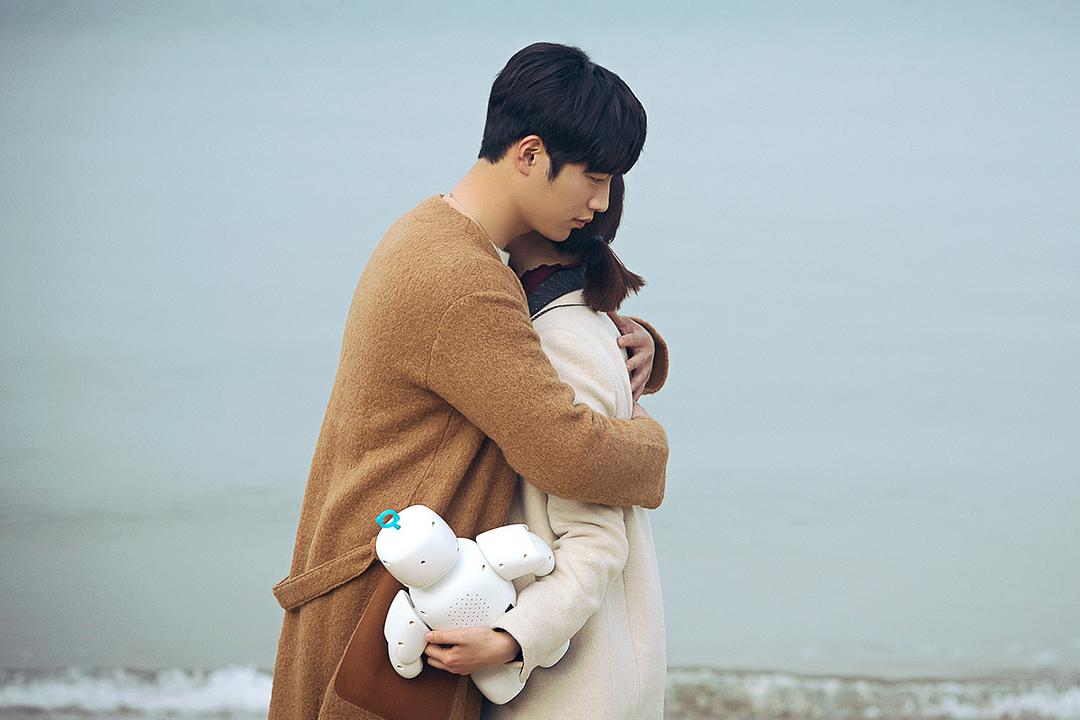 《你也是人类吗?》海报第49张图片