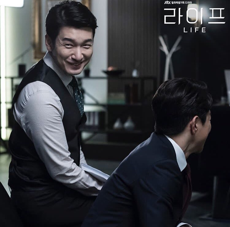 《Life》海报第13张图片