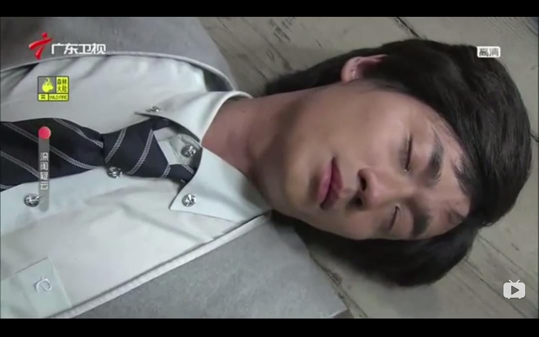 《深闺疑云》海报