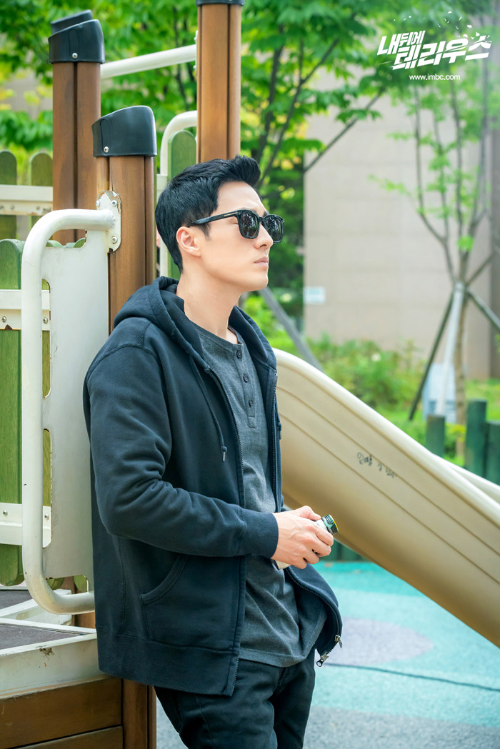 《我背后的陶斯》剧照第49张图片