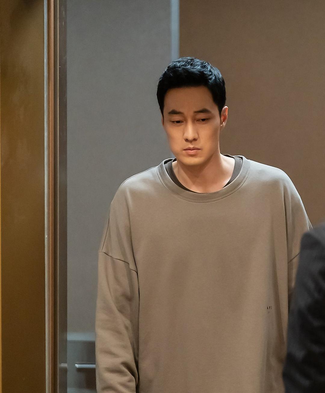 《我背后的陶斯》剧照第24张图片