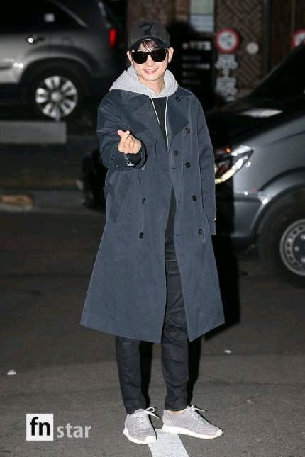 2018年10月2日杀青...