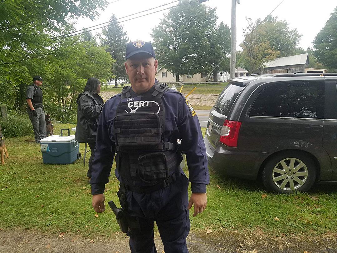 《逃离丹尼莫拉》剧照第32张图片