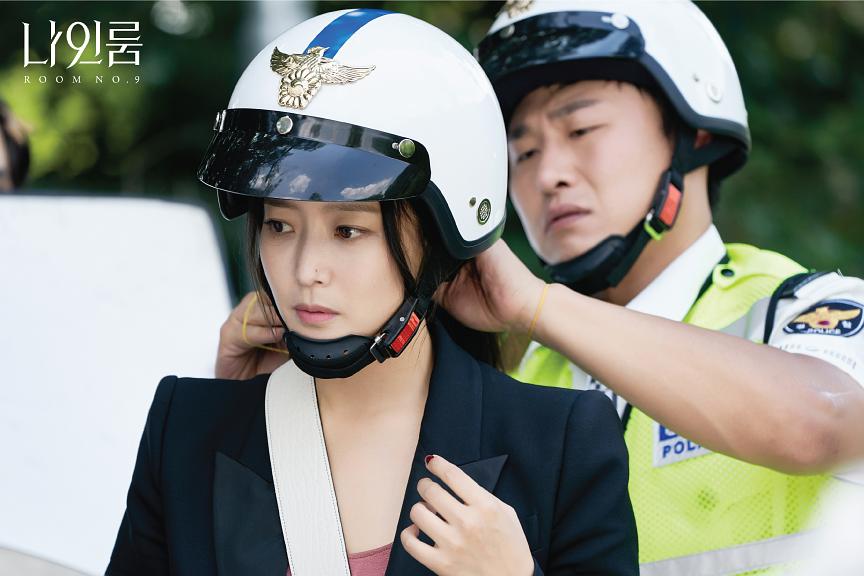 《9号房间》海报第11张图片