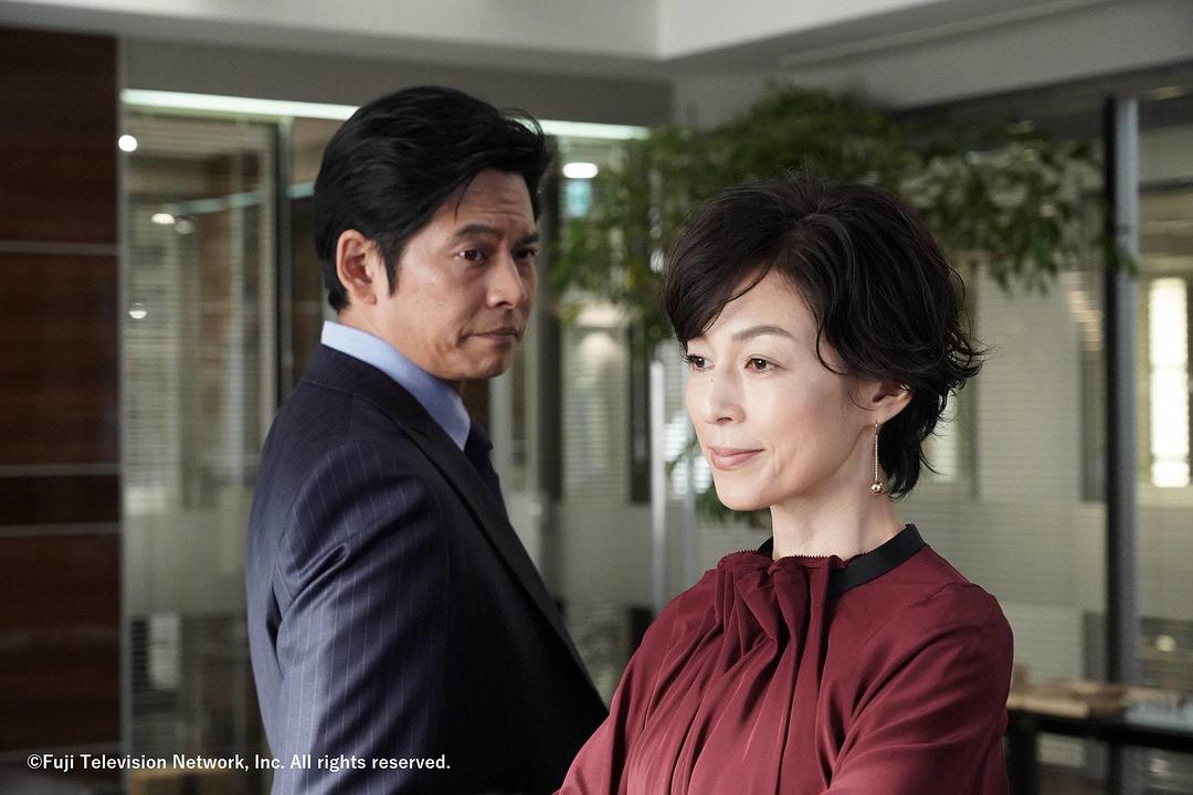 《金装律师》海报