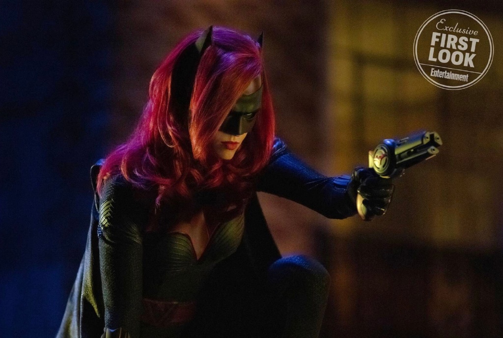 《蝙蝠女侠第一季》剧照