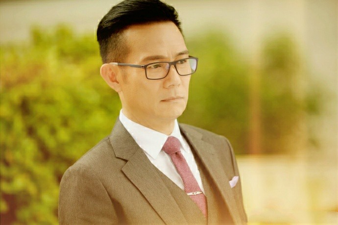 《全职没女》海报