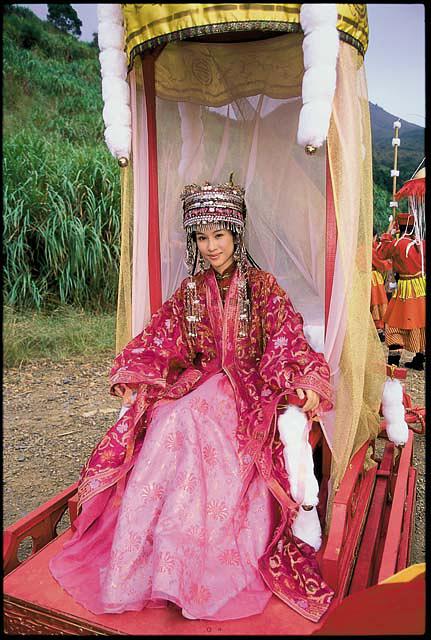 《锦绣良缘》海报第31张图片