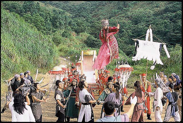 《锦绣良缘》海报第30张图片