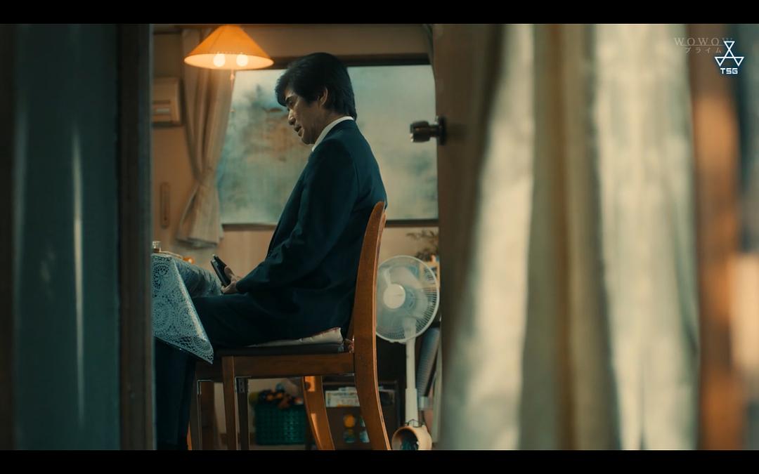 《砾石》剧照第51张图片