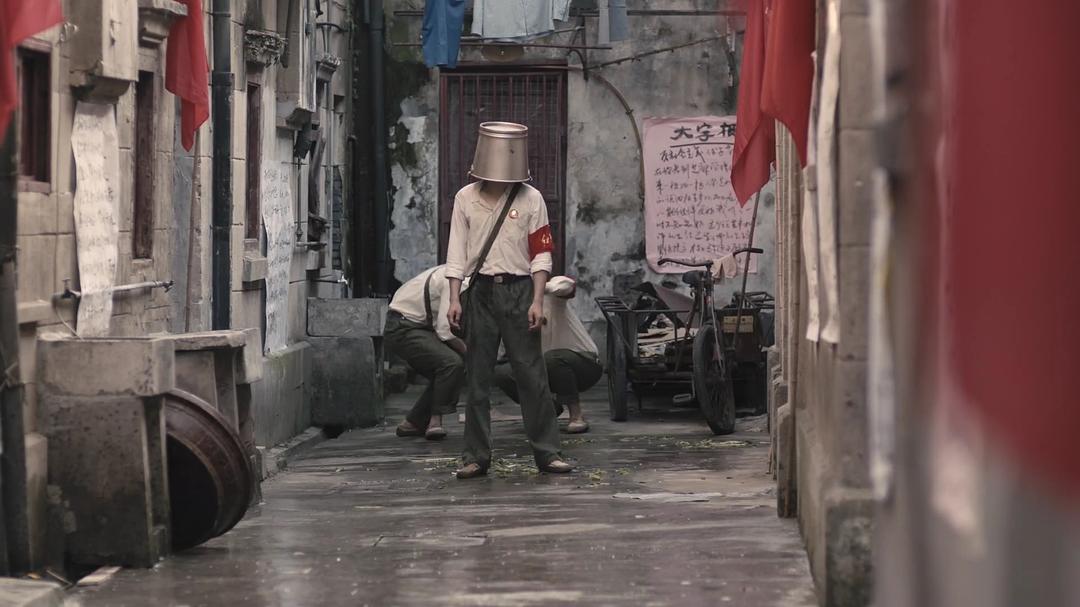 《外滩钟声》剧照第48张图片