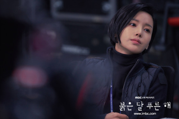 《赤月青日》海报第15张图片