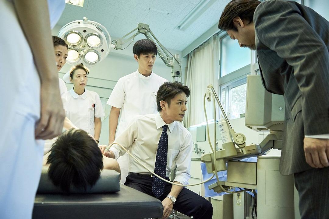 《孤高的手术刀》剧照第29张图片