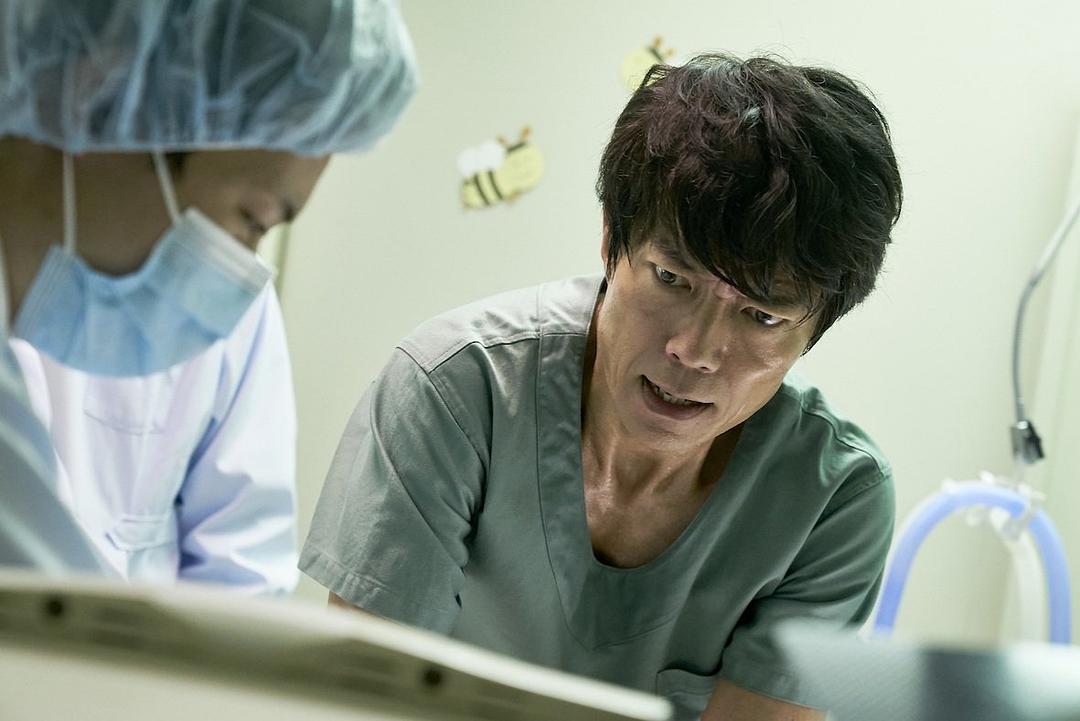 《孤高的手术刀》剧照第28张图片