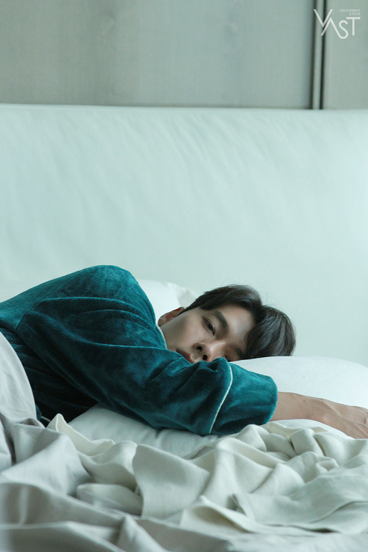 《阿尔罕布拉宫的回忆》剧照第44张图片