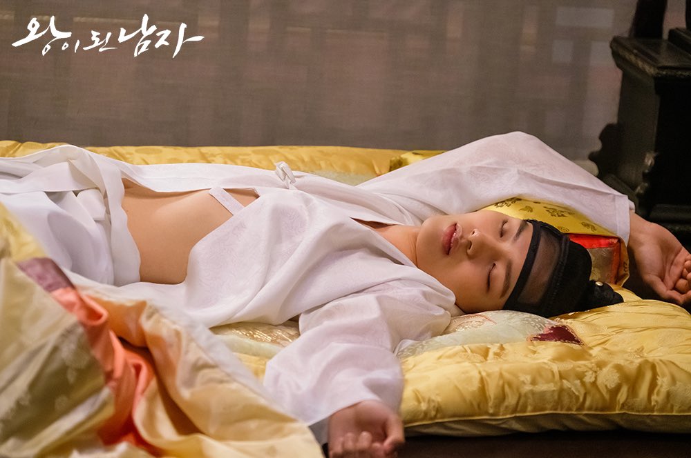 《双面君王》剧照