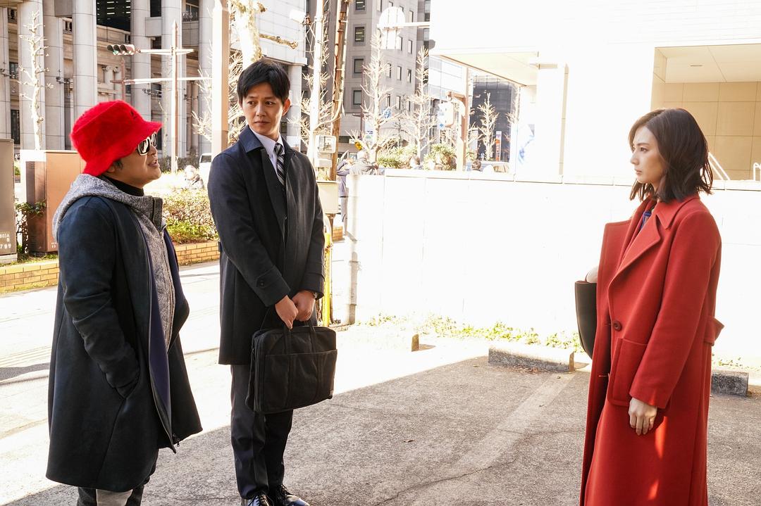 《卖房子的女人的逆袭》剧照第21张图片