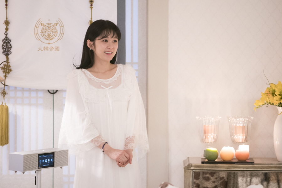 《皇后的品格》剧照第59张图片