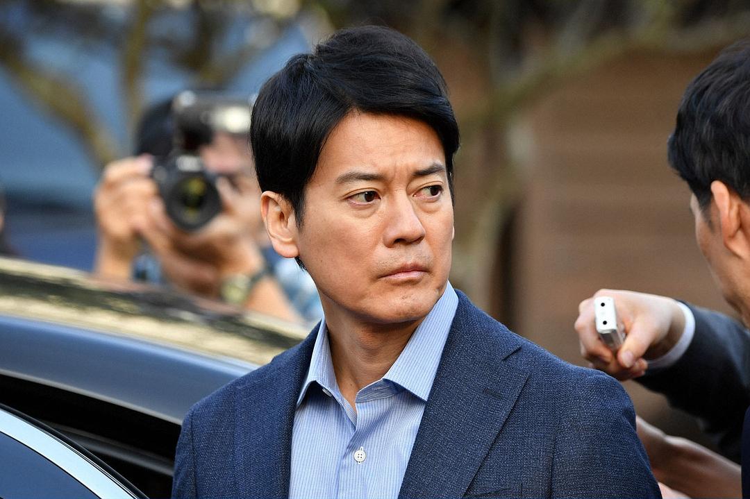 《傲骨贤妻》剧照第17张图片