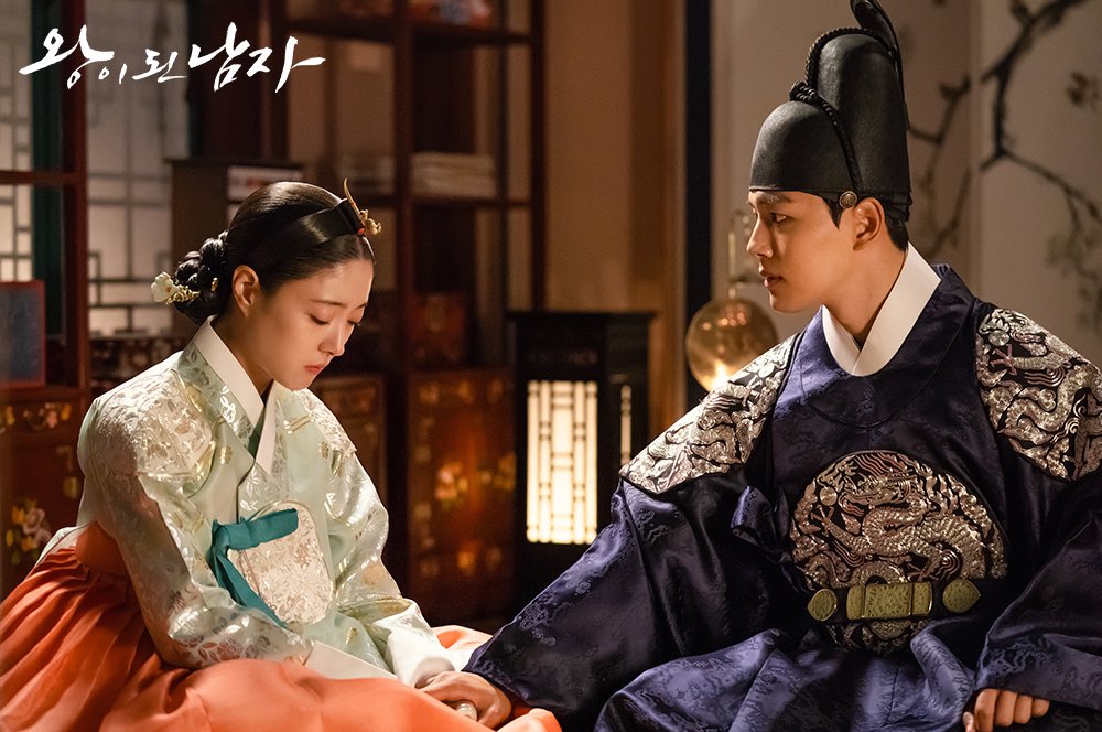 《双面君王》剧照