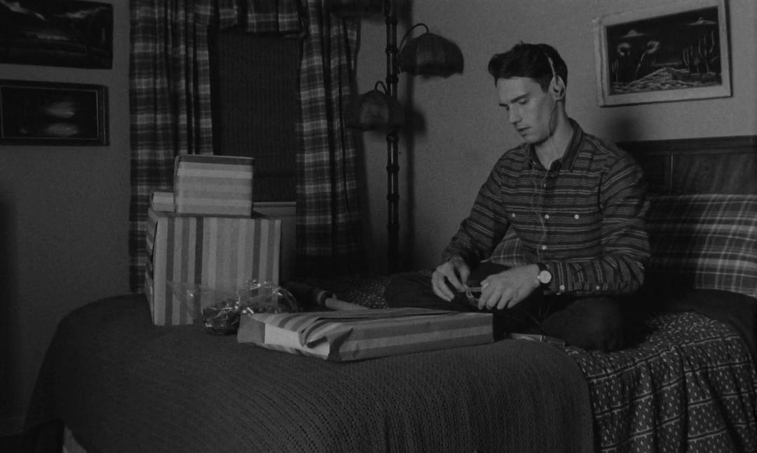 《1985》剧照第21张图片