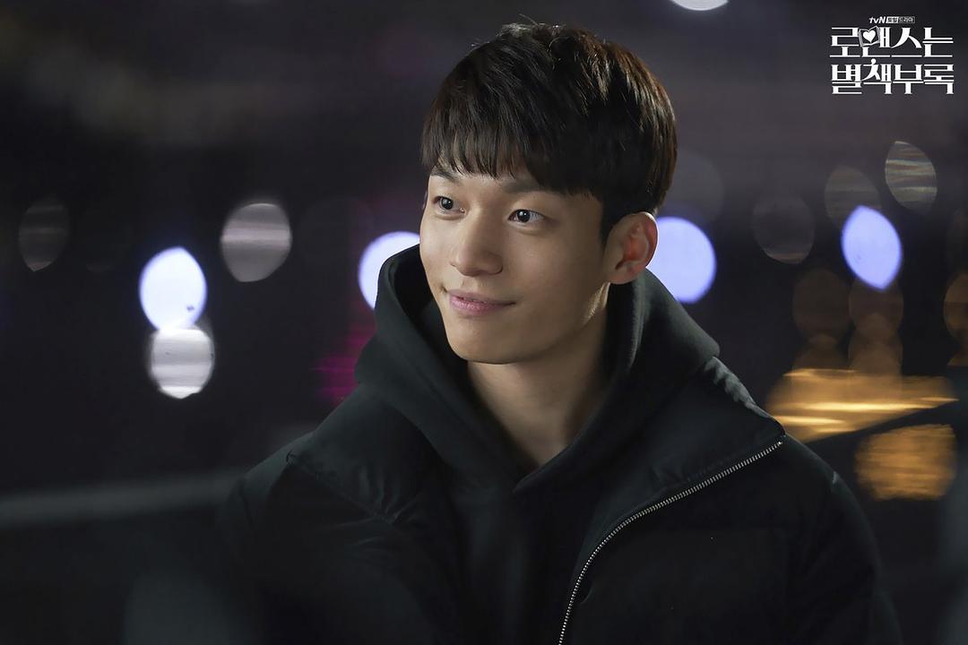 《浪漫是一册副刊》海报第49张图片