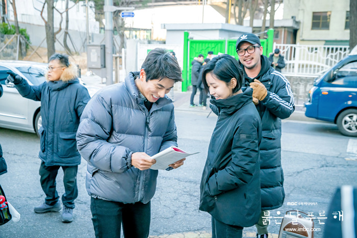 《赤月青日》海报第44张图片