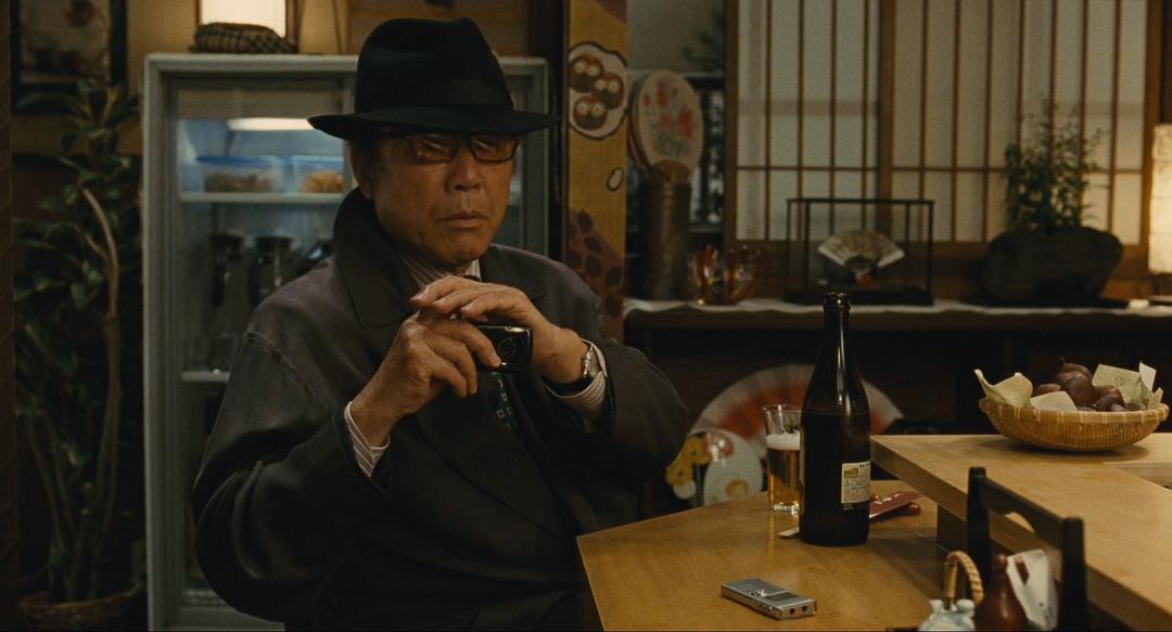 这小手倒腾的挺快啊