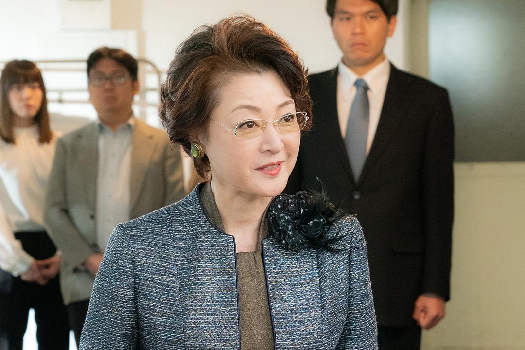 《四叶银行原岛浩美有异议！～把赌注压在她身上～》剧照