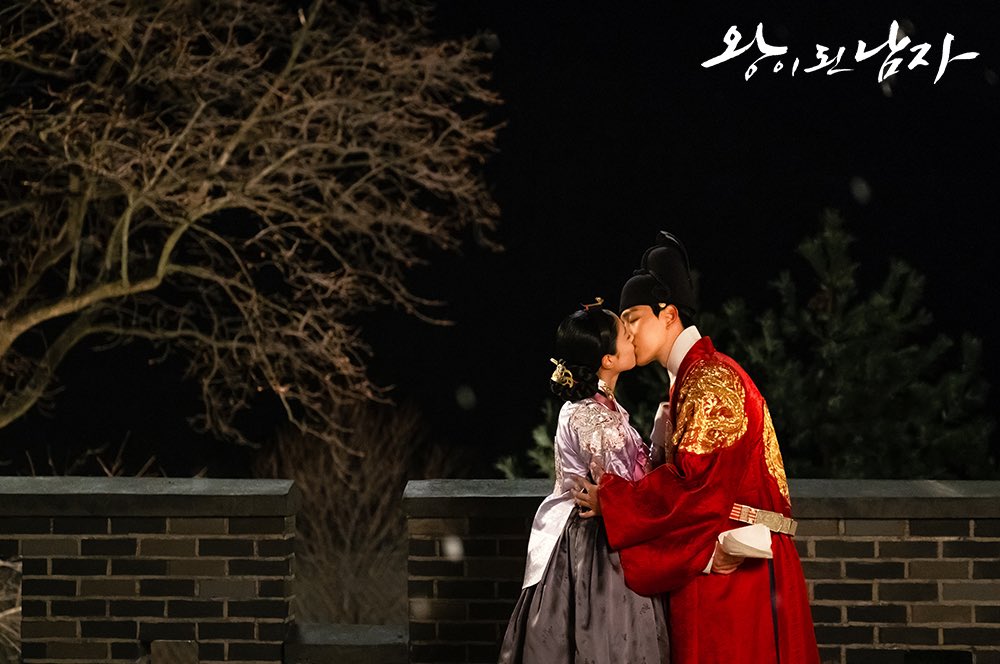 《双面君王》剧照第49张图片