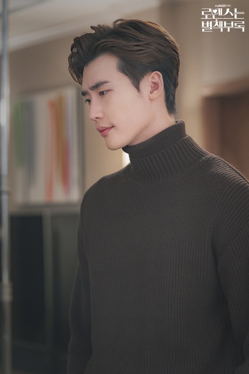 《浪漫是一册副刊》海报第42张图片