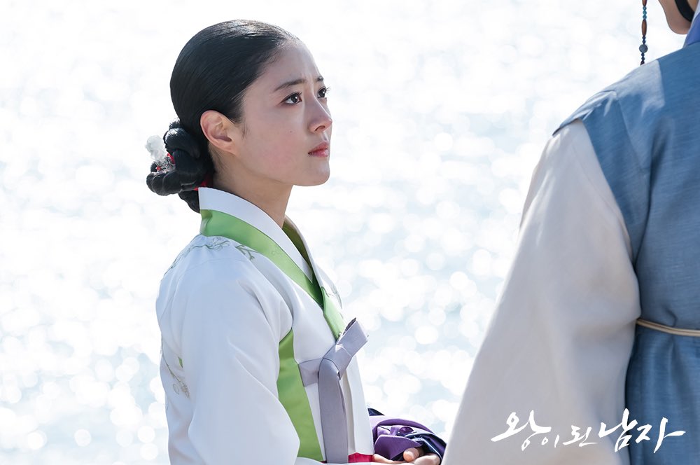 《双面君王》剧照第40张图片