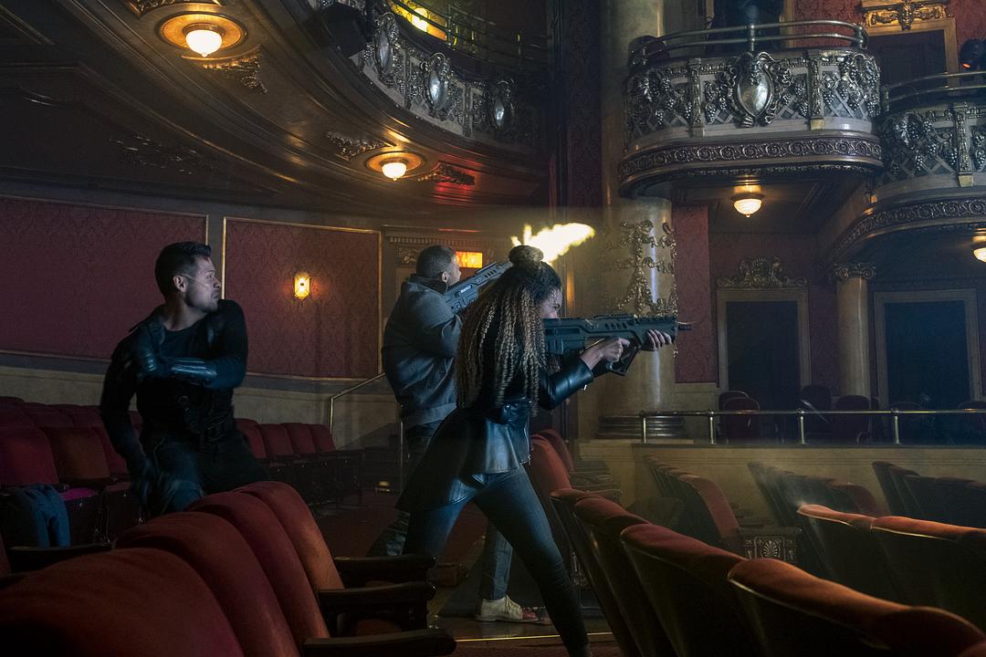 《伞学院第一季》剧照第17张图片